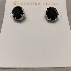 Kendra Scott Taylor studs black in silver